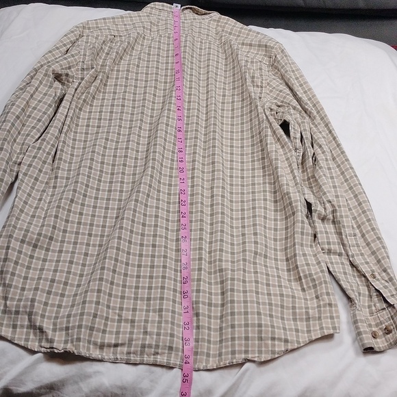 Eddie Bauer LT men's long sleeved button down shirt - Picture 9 of 11